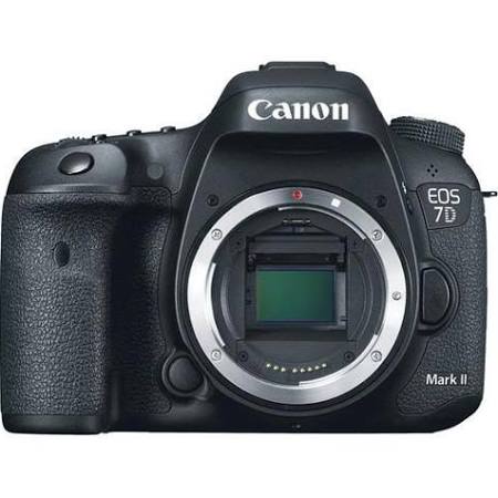 Canon EOS 7D Mark II Digitale Spiegelreflexkamera mit 18-135 mm IS STM-Objektiv International Version (Keine Garantie)